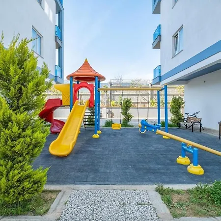 Luxury 1 Bedroom Flat In アパート アランヤ