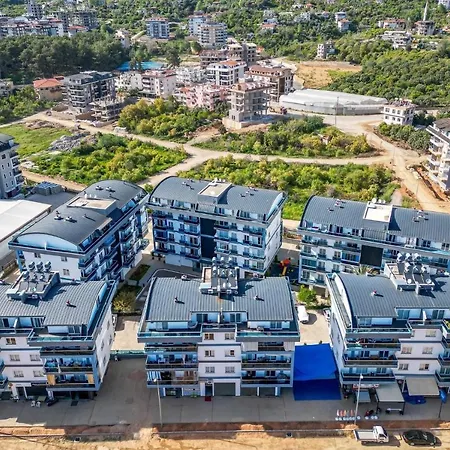 Luxury 1 Bedroom Flat In *